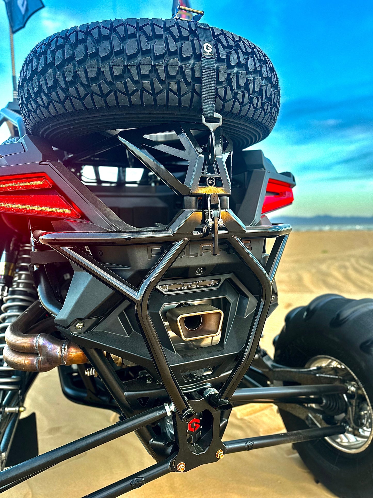 POLARIS RZR PRO R - REAR BUMPER TIRE CARRIER COMBO