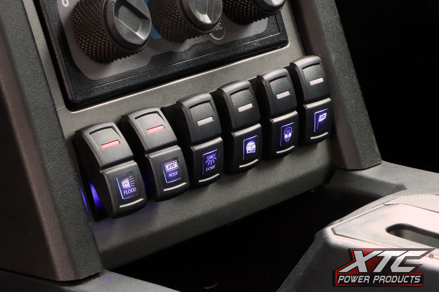 Light Duty Single Switch System for Polaris PULSE Underhood Busbar Systems