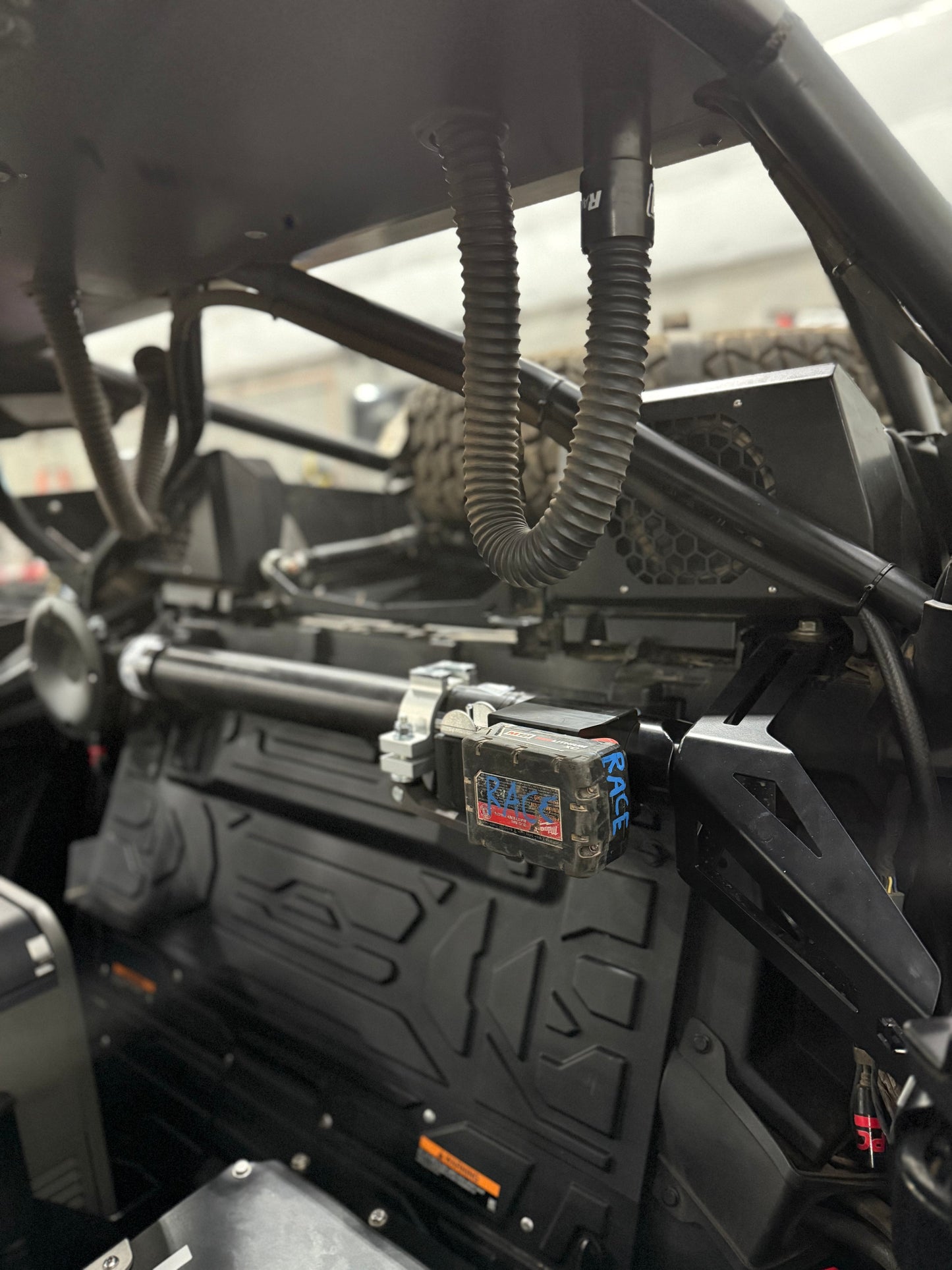 POLARIS PRO R AGM JACK MOUNT