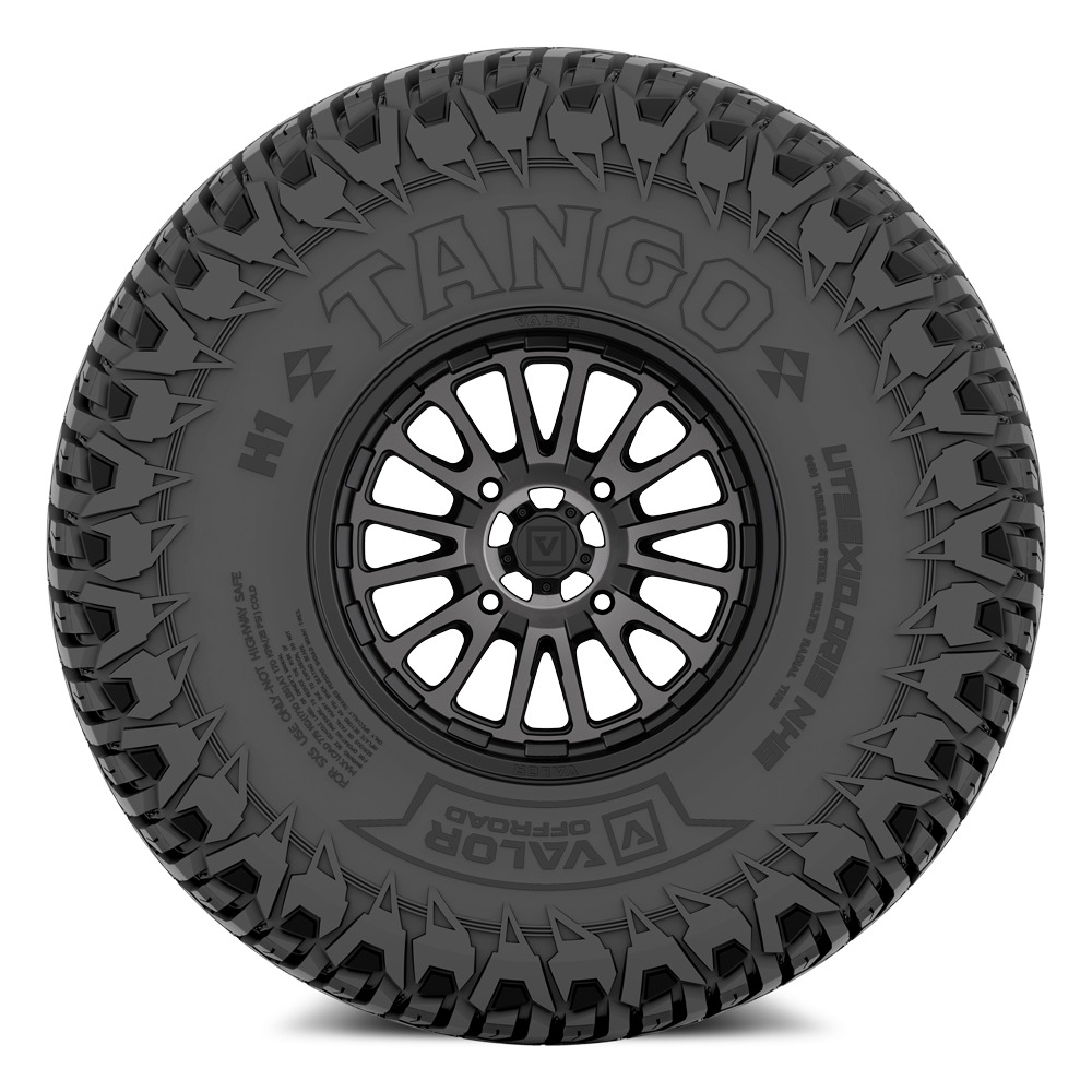 Tango on 15x7 V14 DT UTV Wheel and Tire Kit