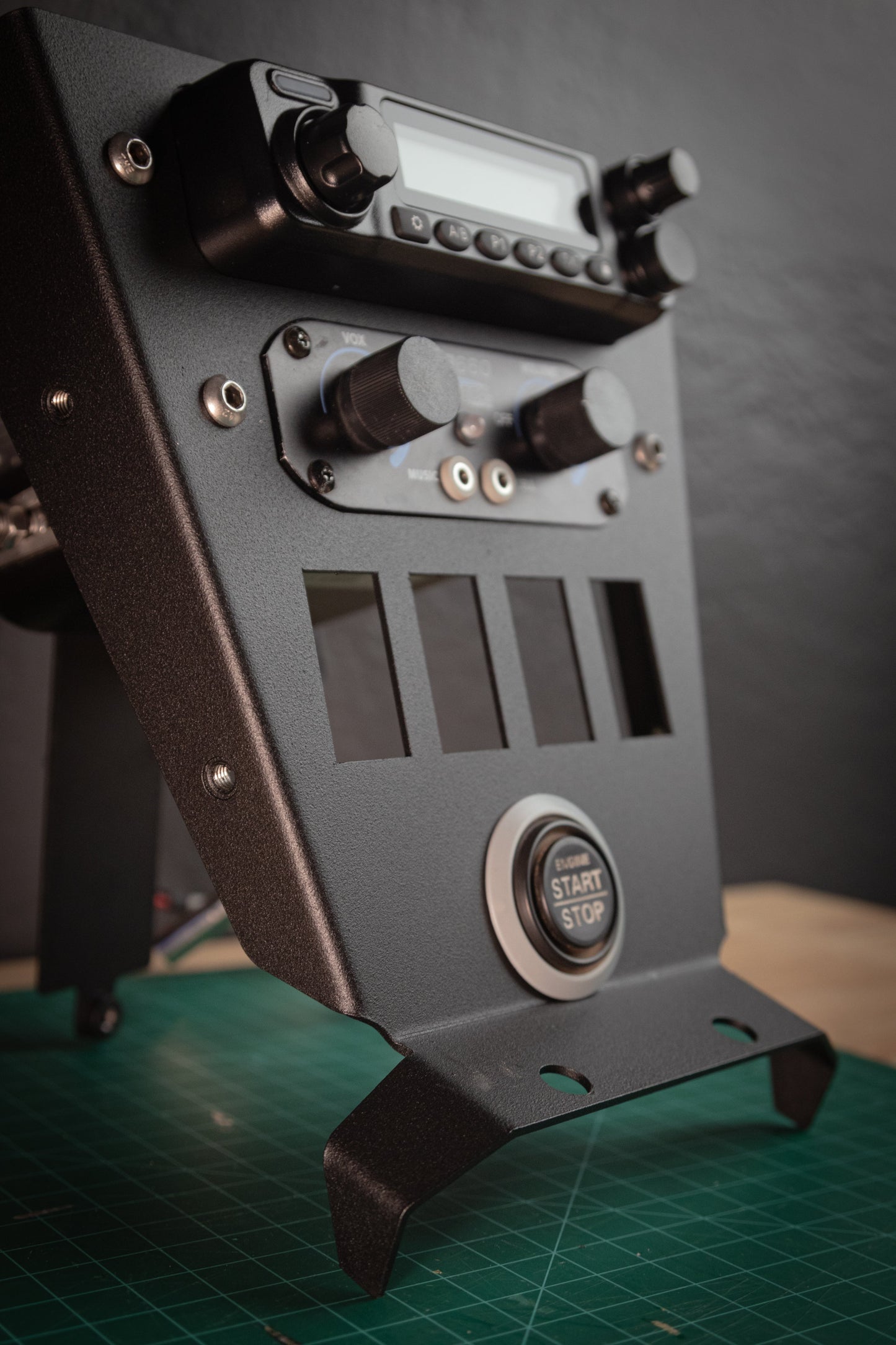 Universal Rugged M1 / G1 Radio + 4-Switch Mount